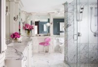 Romantyczna łazienka biało szary marmur
