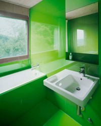 Zielone szkło w łazience