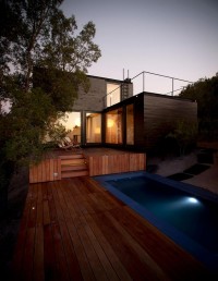 dom z basenem drewniany taras