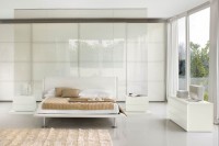 nowoczesna biała sypialnia