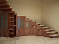 pomysł na schody z wbudowanymi szafami