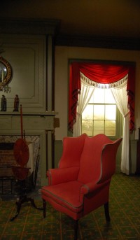 stylowy czerwony fotel