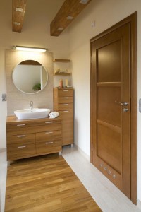 łazienka drewniane meble