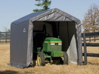 Duży namiot garażowy z ciągnikiem